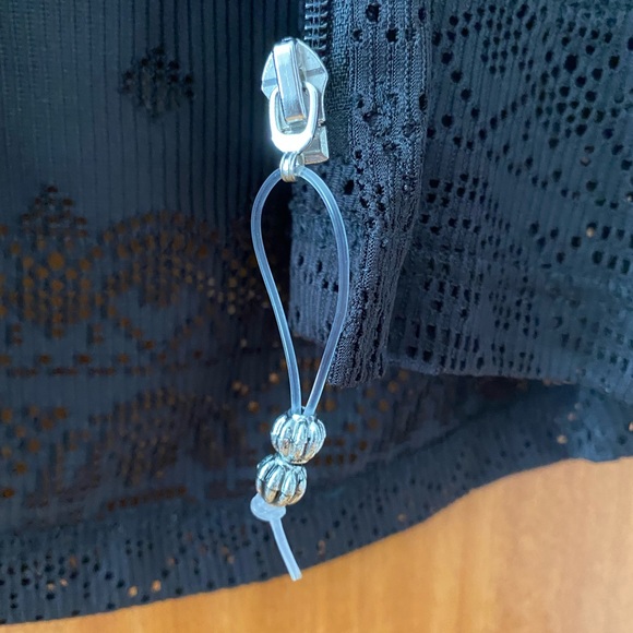 Swimsuit coverup - Picture 3 of 5